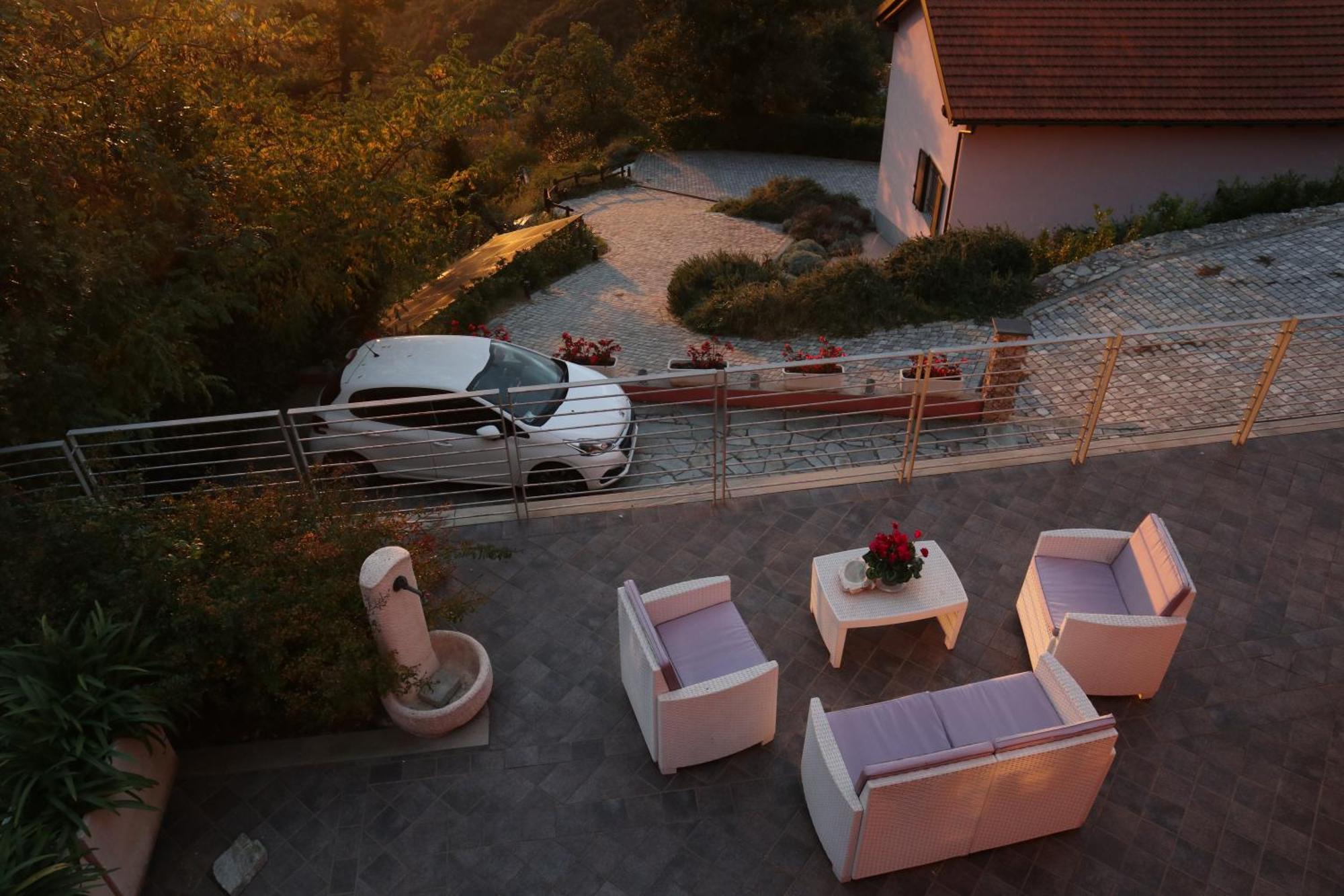 Suite Con Vista Vezzi Portio ภายนอก รูปภาพ